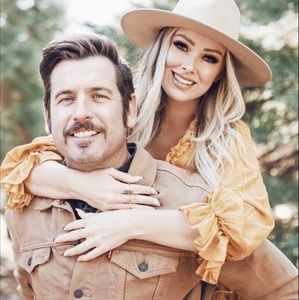 Meet your Posher, Mandy